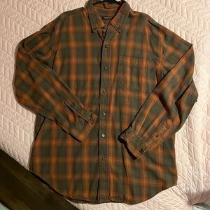 Men’s long sleeve button up, Ridgecut flannel size large.